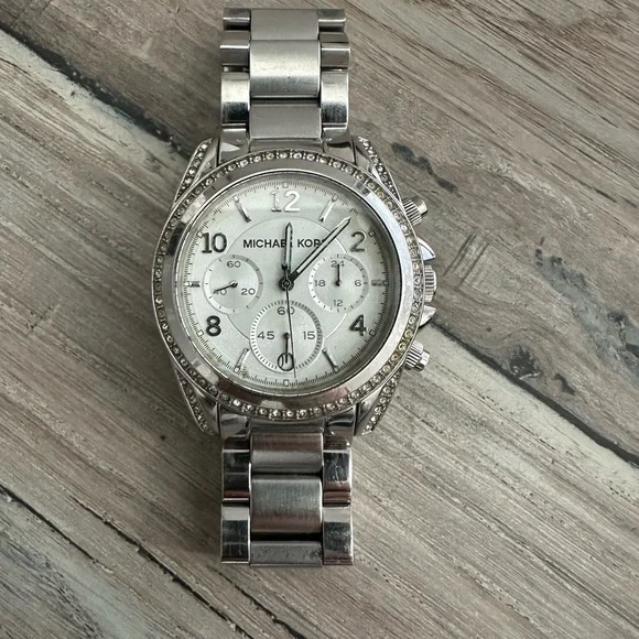 Michael Kors Silver Chronograph Watch - Picture 2 of 4